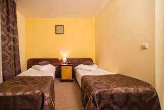 Отель Hotel Neon Тимишоара Двухместный номер с 2 отдельными кроватями-4
